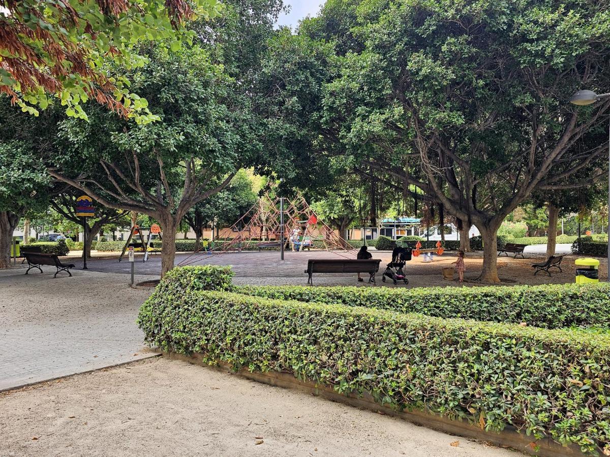 Apartamentos Las Ciencias K Valencia Kültér fotó